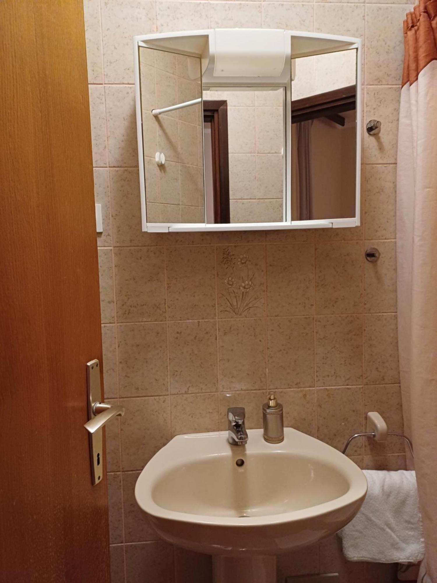 Tomulic Jasna I Miljenko Apartman Supetarska Draga Kültér fotó