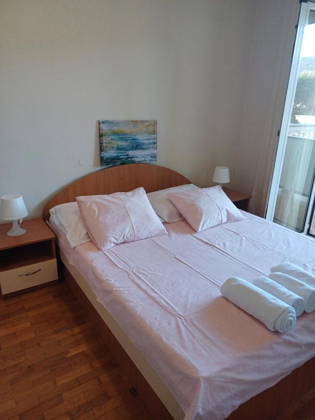 Tomulic Jasna I Miljenko Apartman Supetarska Draga Kültér fotó