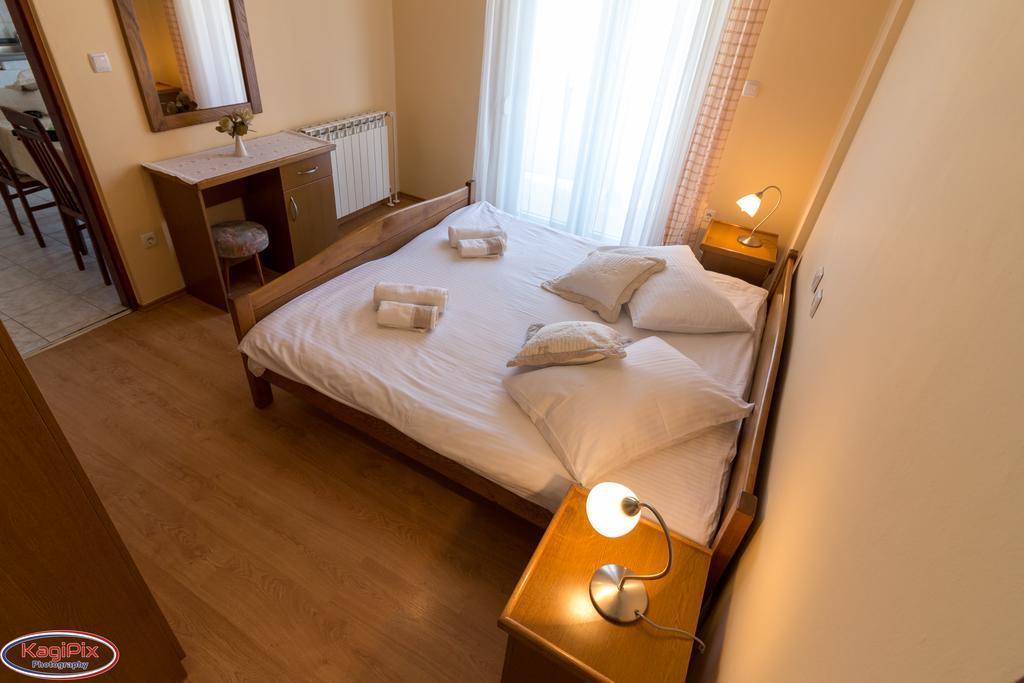 Tomulic Jasna I Miljenko Apartman Supetarska Draga Kültér fotó